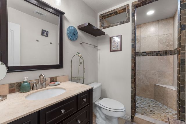 3317 Stonecrest Drive, Grapevine, TX 76051