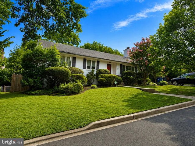 4439 SPRINGDALE ST NW, Washington, DC 20016