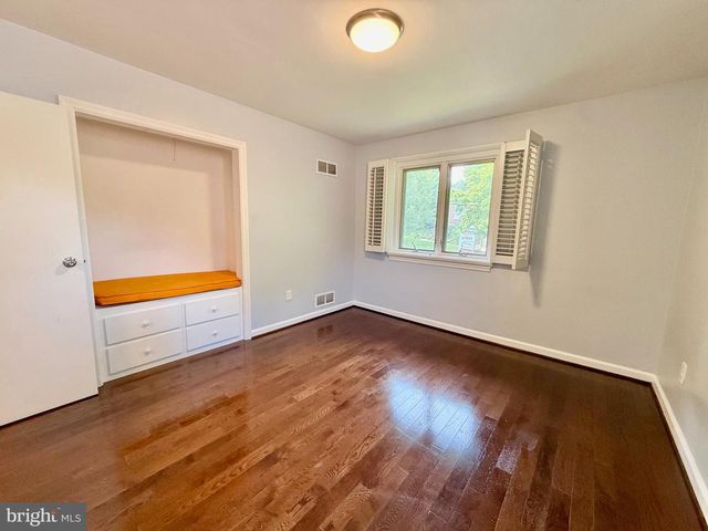 4439 SPRINGDALE ST NW, Washington, DC 20016