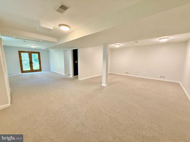 4439 SPRINGDALE ST NW, Washington, DC 20016