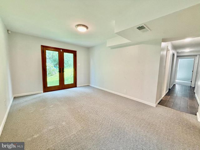 4439 SPRINGDALE ST NW, Washington, DC 20016