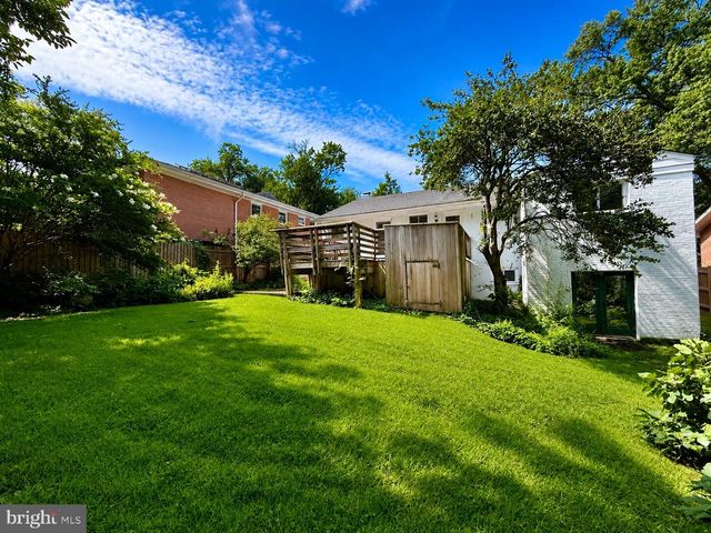 4439 SPRINGDALE ST NW, Washington, DC 20016