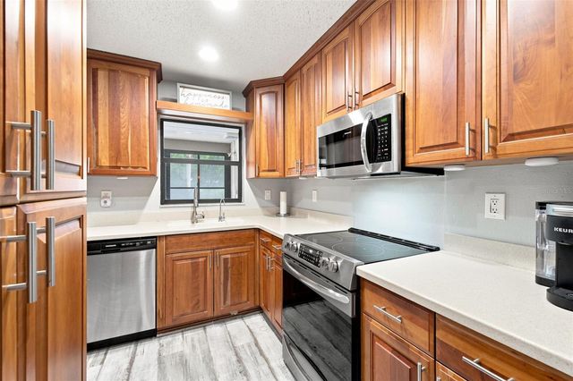 6706 WALDORF COURT, New Port Richey, FL 34655