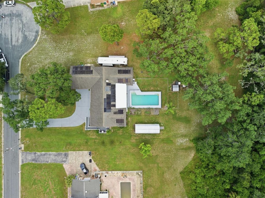 Image 3 of property listing at 6706 WALDORF COURT, New Port Richey, FL 34655
