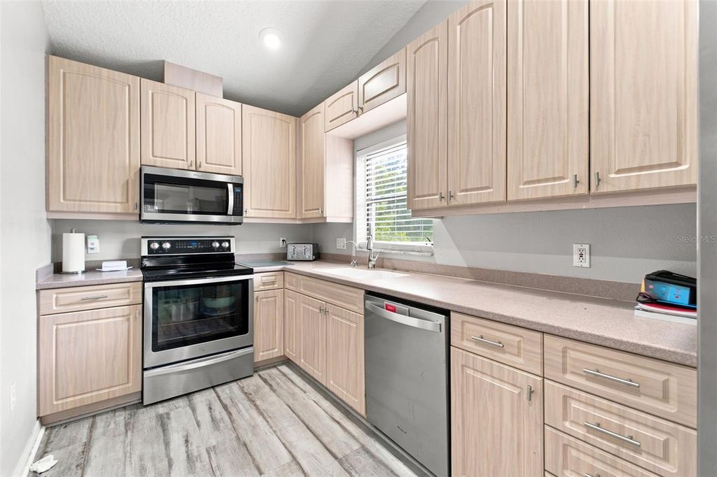 Image 28 of property listing at 6706 WALDORF COURT, New Port Richey, FL 34655