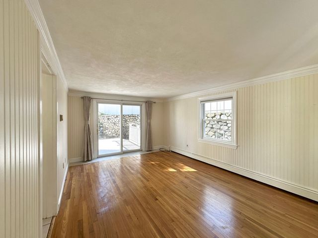 36 Pine Hill Circle, Wakefield, MA 01880