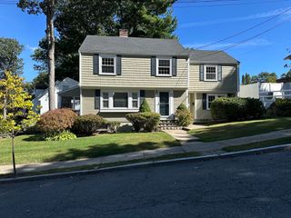 36 Pine Hill Circle, Wakefield, MA 01880