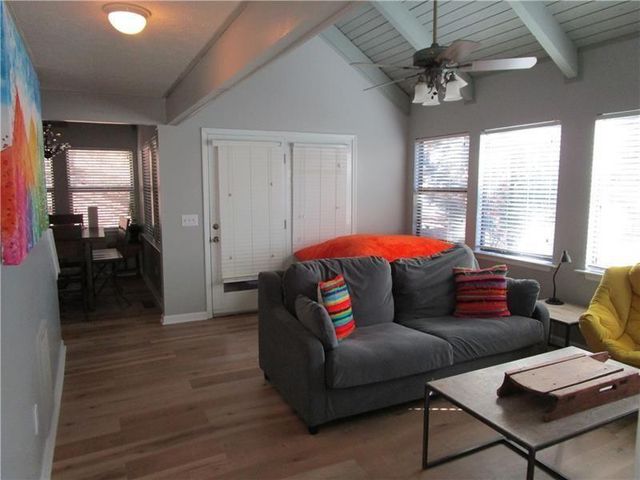 17 Dach Bruecke Gasse, Helen, GA 30545