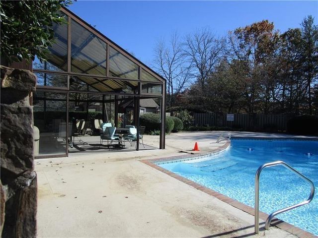 17 Dach Bruecke Gasse, Helen, GA 30545