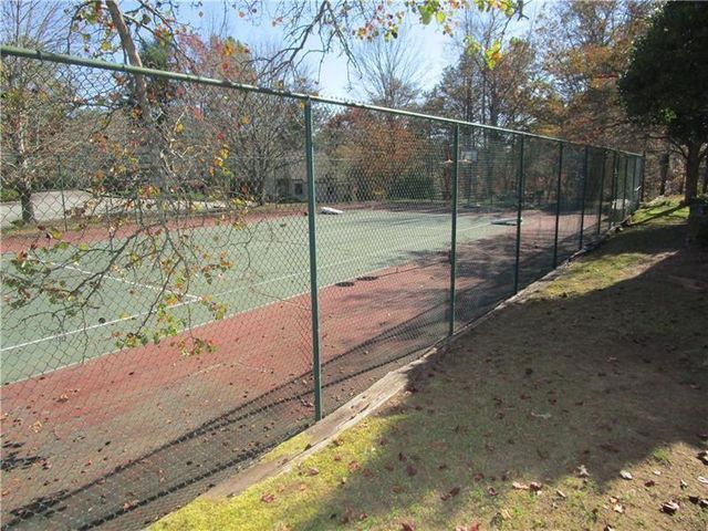 17 Dach Bruecke Gasse, Helen, GA 30545