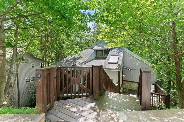 17 Dach Bruecke Gasse, Helen, GA 30545