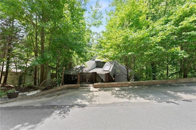 17 Dach Bruecke Gasse, Helen, GA 30545