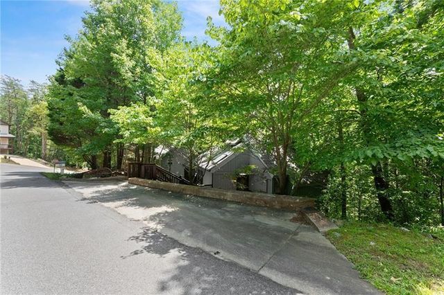 17 Dach Bruecke Gasse, Helen, GA 30545