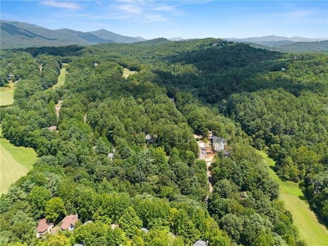 17 Dach Bruecke Gasse, Helen, GA 30545