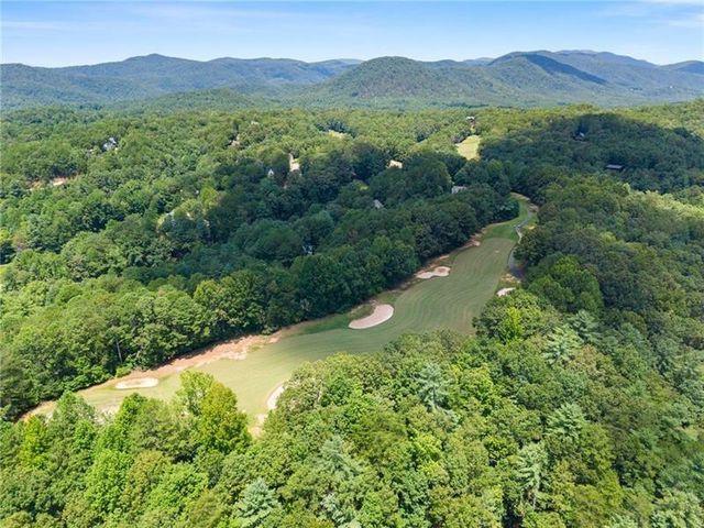 17 Dach Bruecke Gasse, Helen, GA 30545