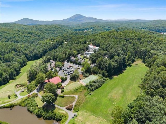 17 Dach Bruecke Gasse, Helen, GA 30545