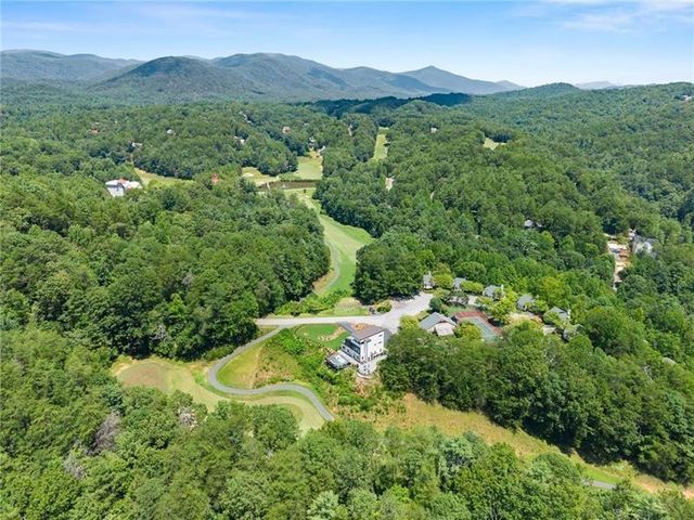 17 Dach Bruecke Gasse, Helen, GA 30545