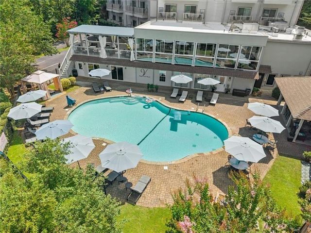 17 Dach Bruecke Gasse, Helen, GA 30545
