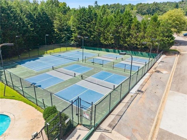 17 Dach Bruecke Gasse, Helen, GA 30545