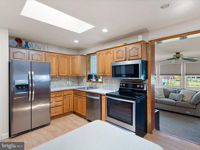 1103 WILSON RD, Wilmington, DE 19803