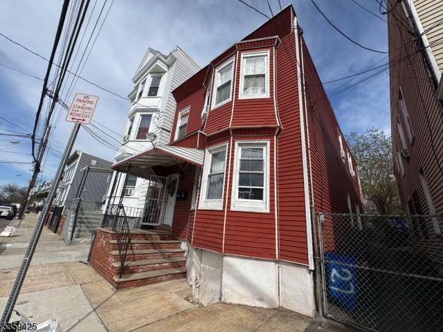 27 Highland Ave, Newark City, NJ 07104
