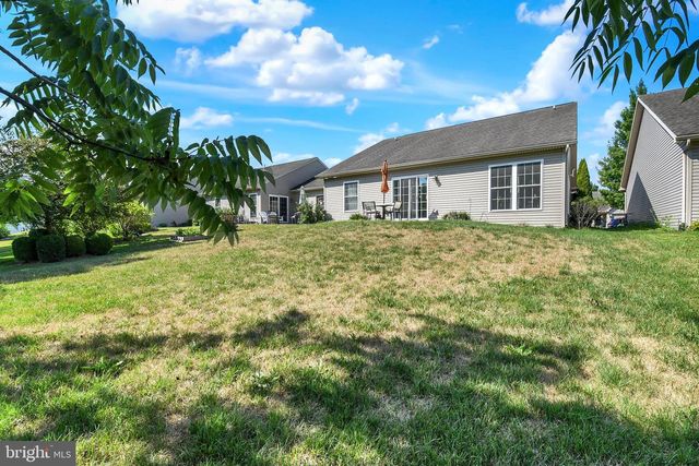 63 KESWICK DR, Mechanicsburg, PA 17050