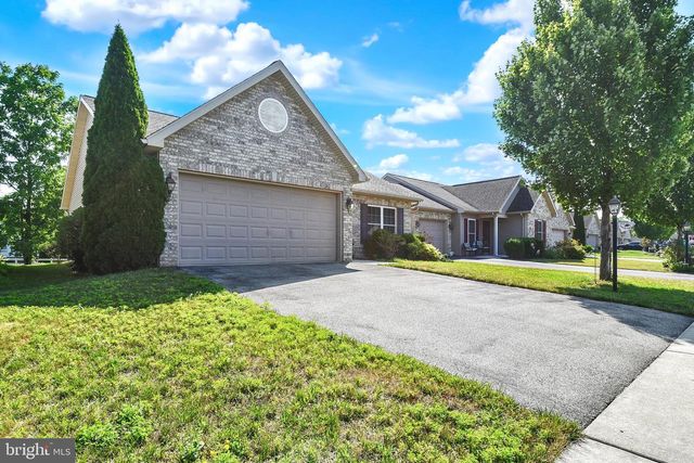 63 KESWICK DR, Mechanicsburg, PA 17050