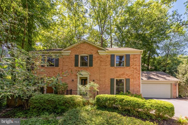 1318 ROUND OAK CT, Mclean, VA 22101