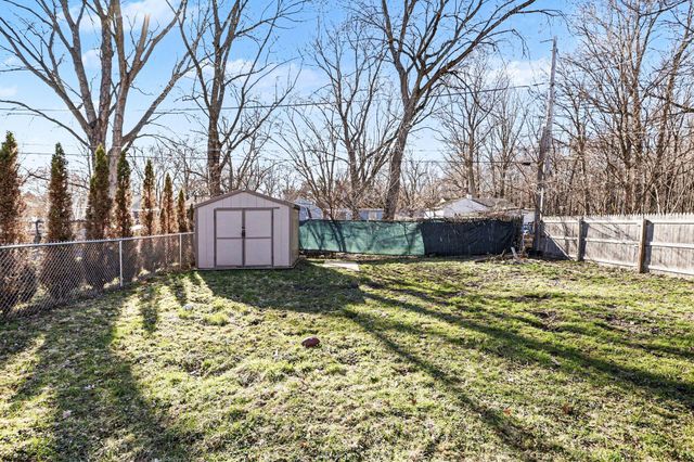 925 Forest Park Avenue, Watervliet City, MI 49098