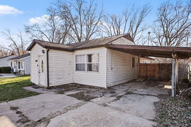 925 Forest Park Avenue, Watervliet City, MI 49098