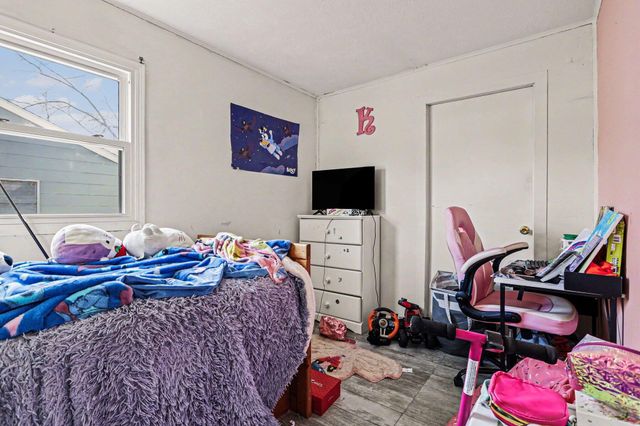 925 Forest Park Avenue, Watervliet City, MI 49098