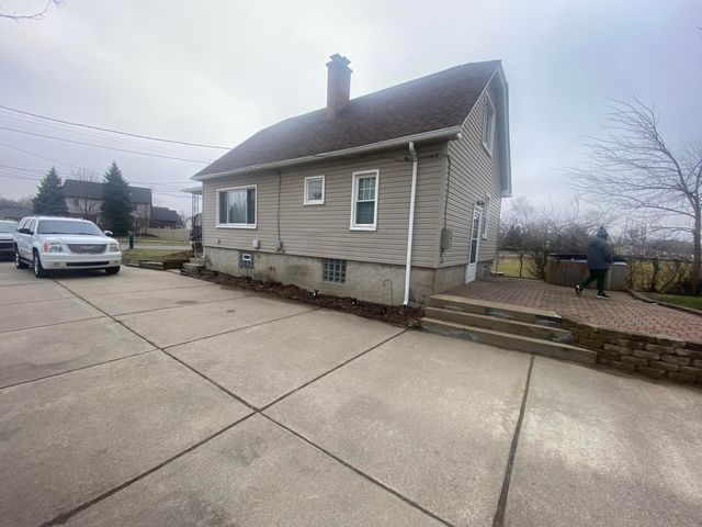 11425 Plumbrook Road, Sterling Heights City, MI 48312