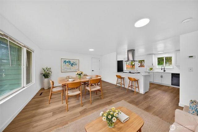 920 SW Bowmer St, Oak Harbor, WA 98277