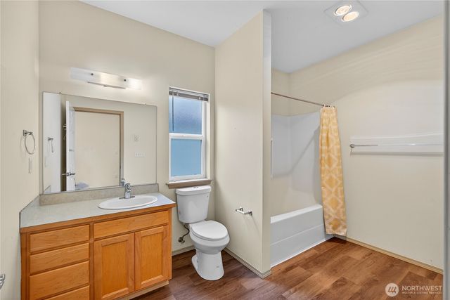 920 SW Bowmer St, Oak Harbor, WA 98277