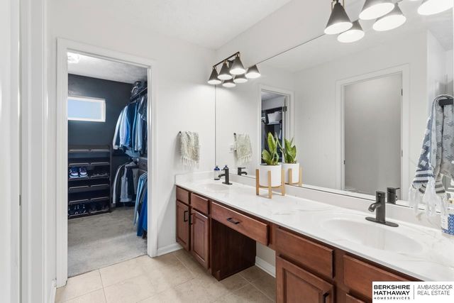 7103 S 193 Street, Gretna, NE 68028