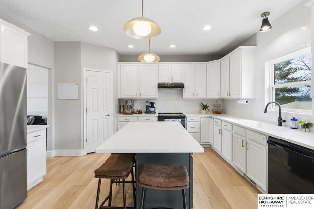 7103 S 193 Street, Gretna, NE 68028