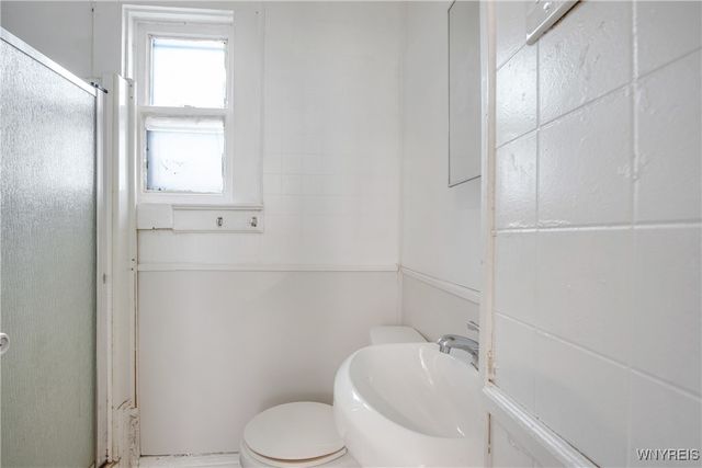 84 10th Street, Buffalo, NY 14201