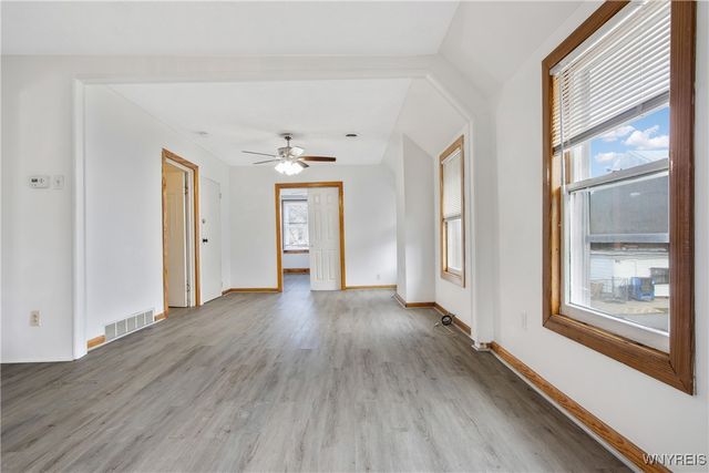 84 10th Street, Buffalo, NY 14201