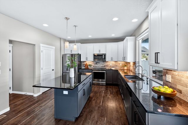 24685 E Blue Ridge Ave, Liberty Lake, WA 99019