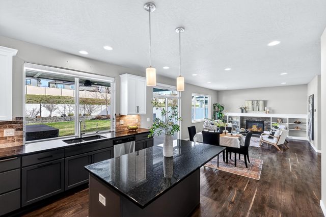 24685 E Blue Ridge Ave, Liberty Lake, WA 99019