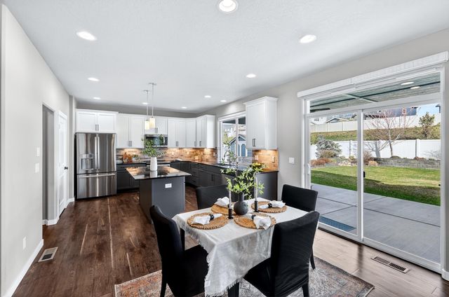 24685 E Blue Ridge Ave, Liberty Lake, WA 99019