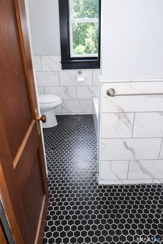 65 Wooding Street 2, Bristol, CT 06010