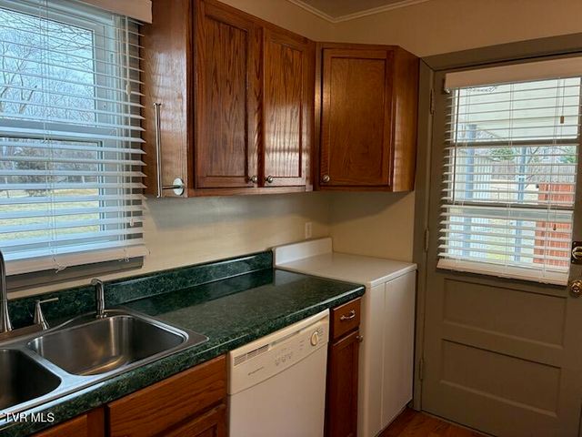 2616 Mimosa Lane, Johnson City, TN 37604