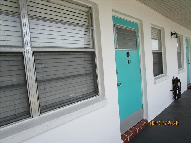 6055 21ST STREET N 12, St Petersburg, FL 33714