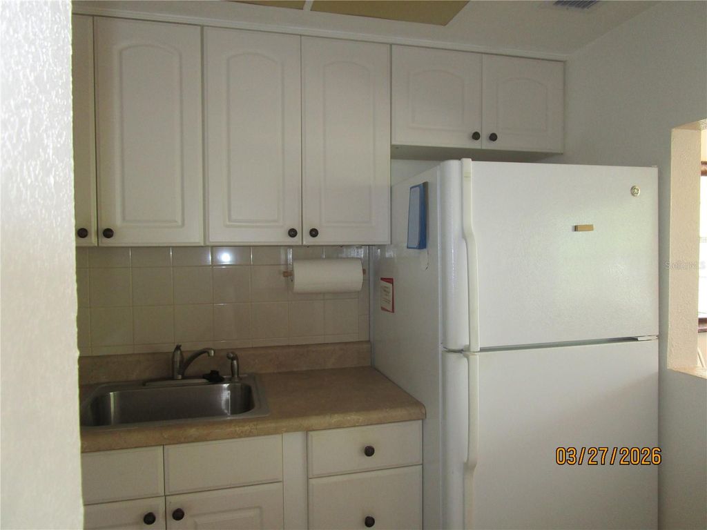 Image 14 of property listing at 6055 21ST STREET N 12, St Petersburg, FL 33714