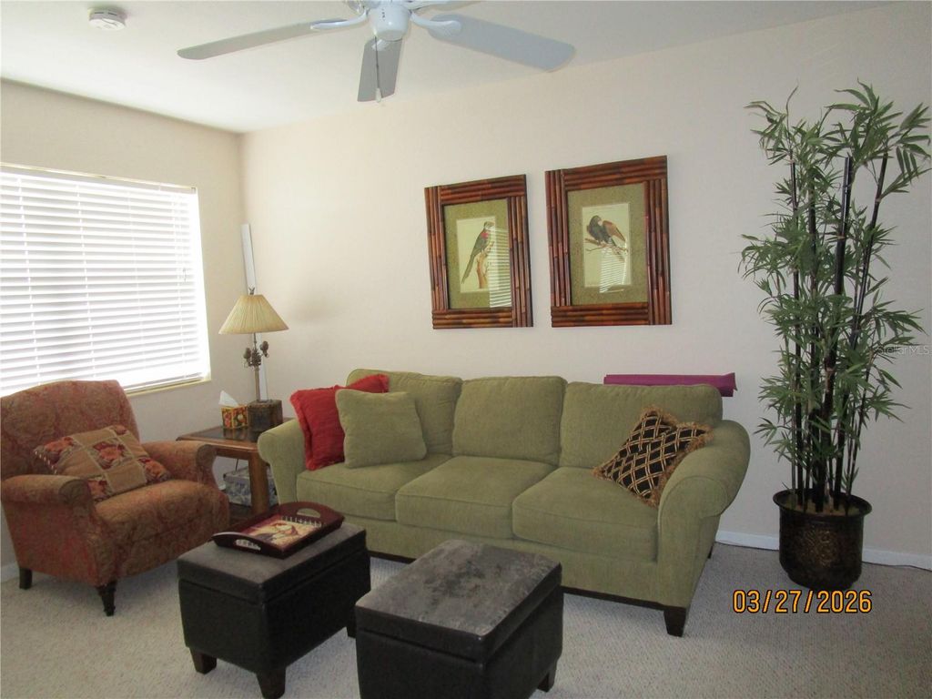 Image 9 of property listing at 6055 21ST STREET N 12, St Petersburg, FL 33714