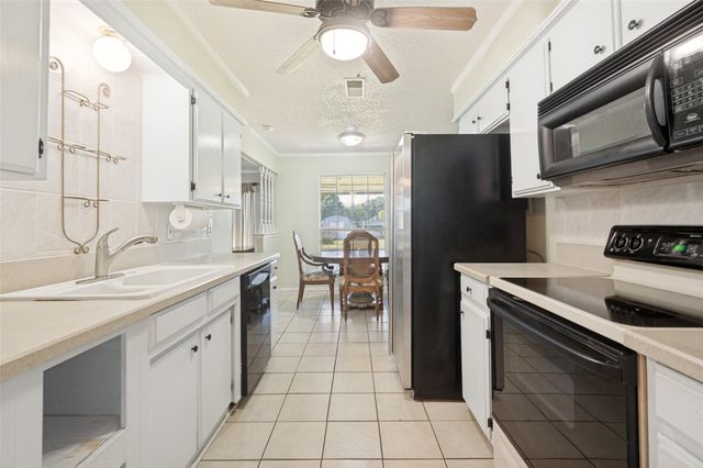 608 Cardinal Drive, Ovilla, TX 75154