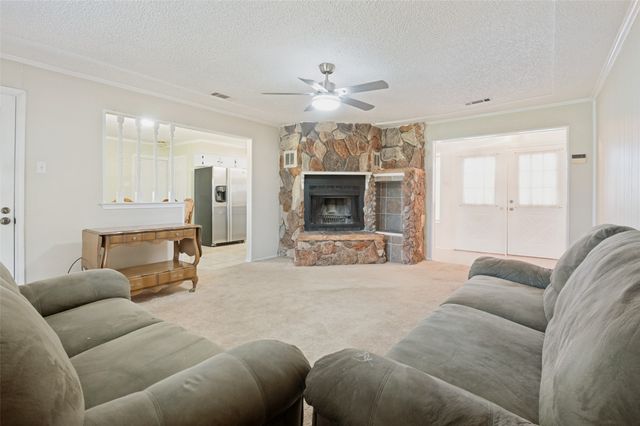 608 Cardinal Drive, Ovilla, TX 75154