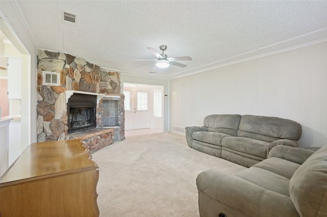 608 Cardinal Drive, Ovilla, TX 75154