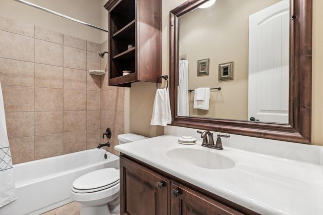 35 Prestonwood CIR, Lakeway, TX 78734